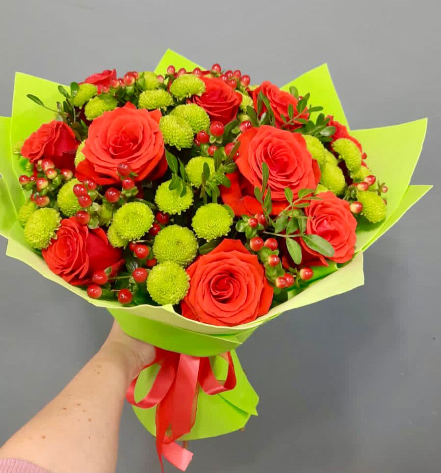 Букет цветов из: Хризантемы и Розы в Биорках