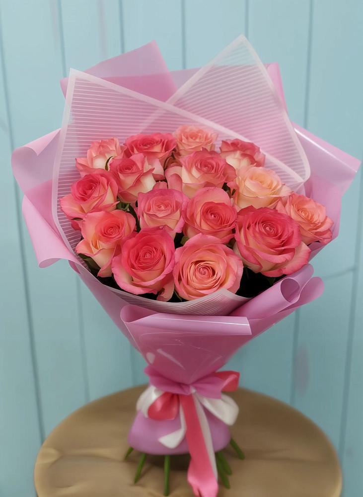 Букет 15 Розовых роз Равель в Биорках