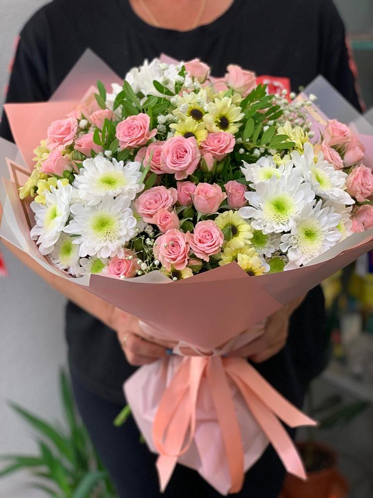 Букет цветов из: Розы и Хризантемы в Биорках