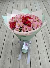 Букет цветов из:  Альстромерии в Биорках