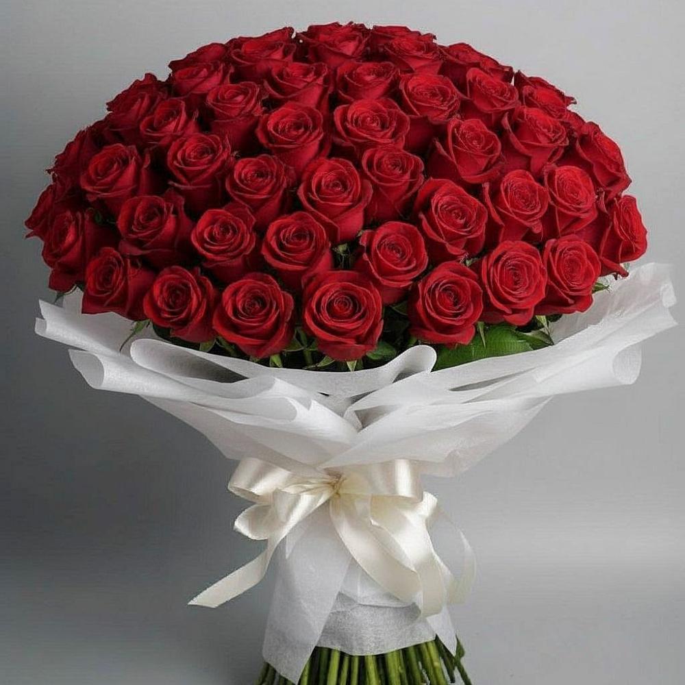 Букет 101 Красная роза Блэк Мэджик в Биорках