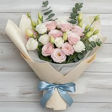 Букет цветов из:  Лизиантусы в Биорках