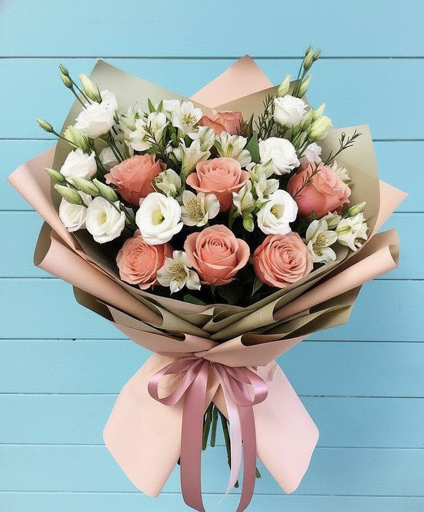 Букет цветов из: Розы, Альстромерии и Лизиантусы в Биорках