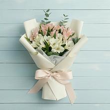 Букет цветов из:  Альстромерии в Биорках