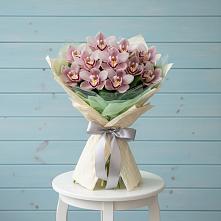 Букет цветов из:  Орхидеи и Розы в Биорках