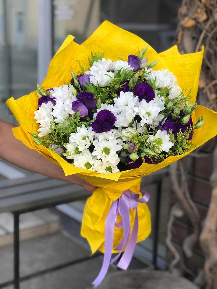 Букет цветов из: Ирисы, Хризантемы и Ромашки в Биорках
