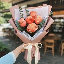 Букет цветов из:  Розы в Биорках