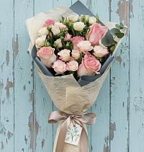 Букет цветов из:  Розы в Биорках