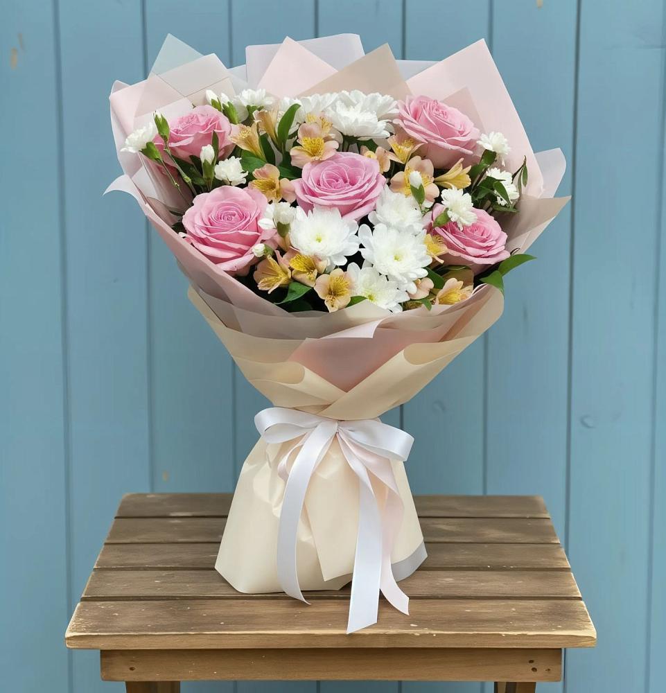 Букет цветов из: Гвоздики, Орхидеи и Розы в Биорках