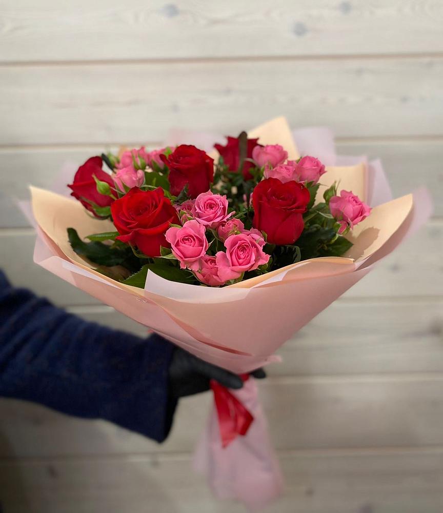 Букет цветов из: Розы в Биорках