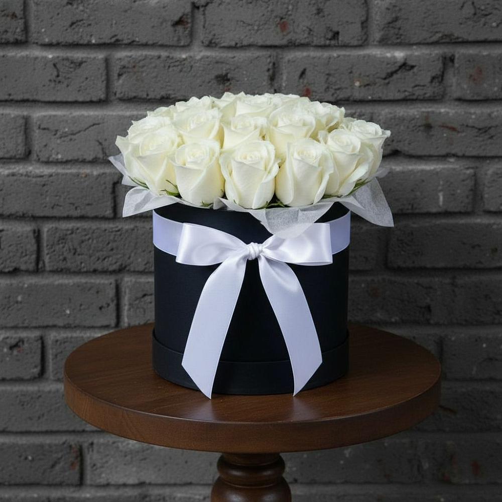 Цветочная композиция из Розы в шляпной коробке в Биорках