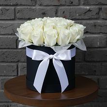 Цветочная композиция из Розы в шляпной коробке в Биорках